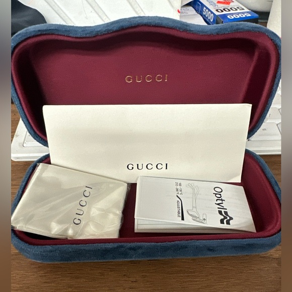 Gucci Other - Gucci Sunglasses Blue Velvet Hard Clamshell Case<<5>>